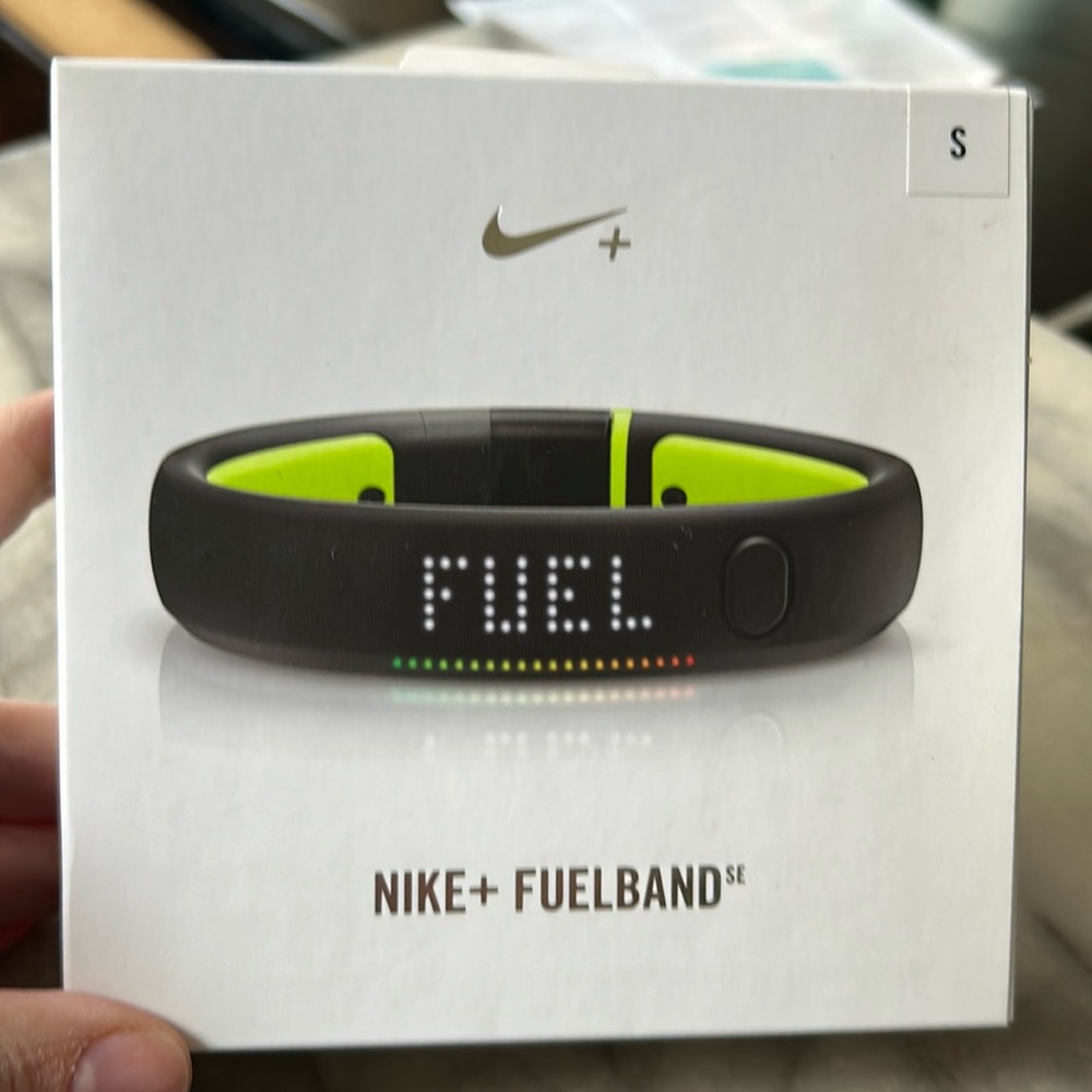 Nike +Fuelband new in box